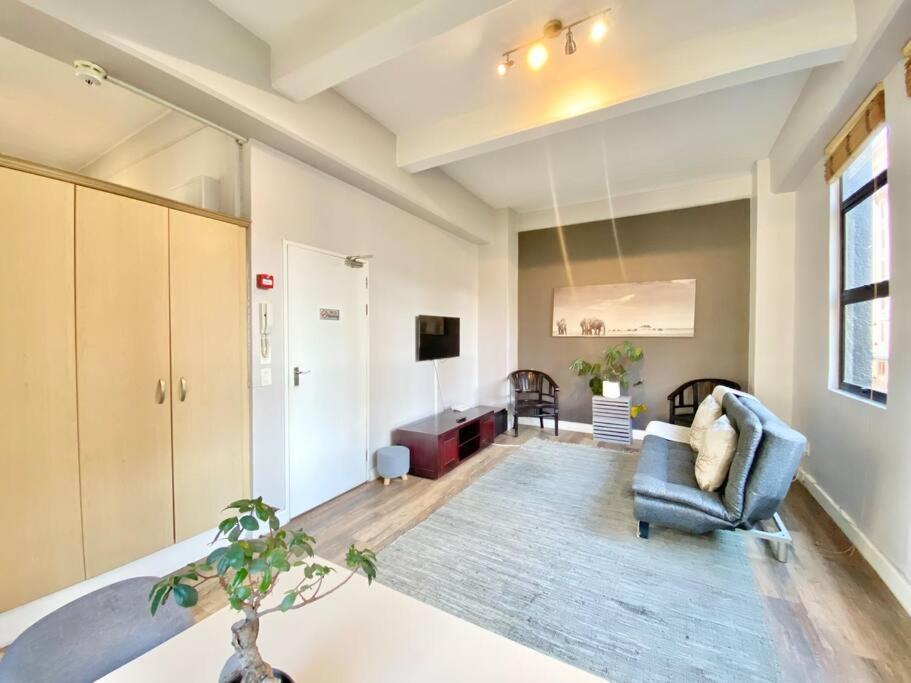 Murray House, Large 1 Bedroom Apartment